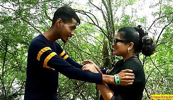 Indian desi Beautiful Bhabhi outdoor romance! Indian Desi Rough Sex